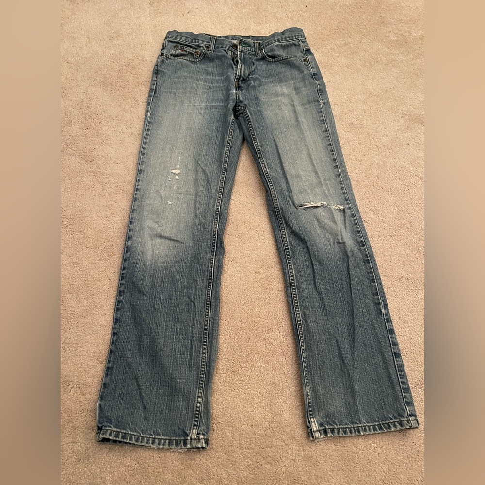 Tommy Hilfiger Men's Relaxed Fit Distressed Gray Jeans